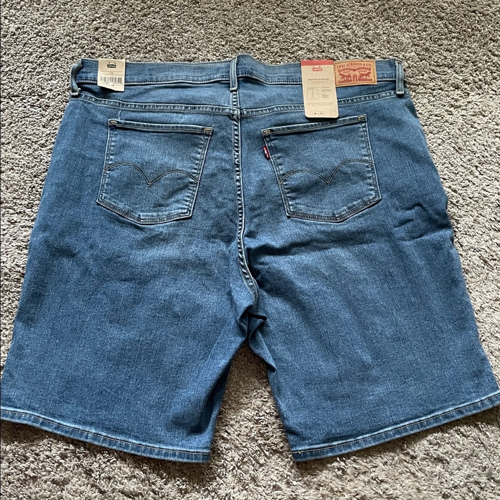 NWT Levi’s Shorts - Picture 3 of 3
